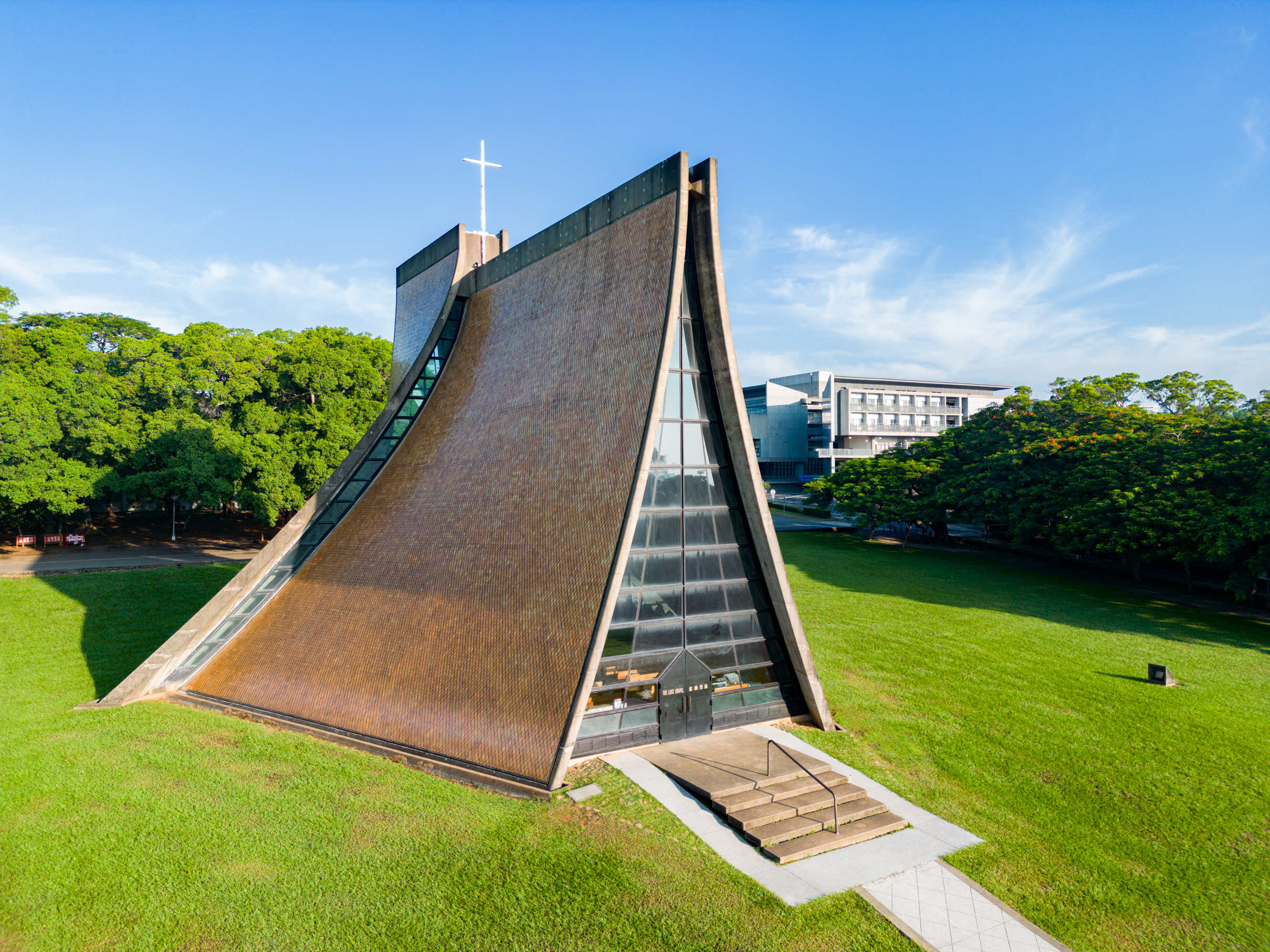 《遠見雜誌》最新公布的「2026企業最愛大學生暨實習生調查」結果顯示，東海大學再度蟬聯「私立一般大學實習生」中部私校第一名。